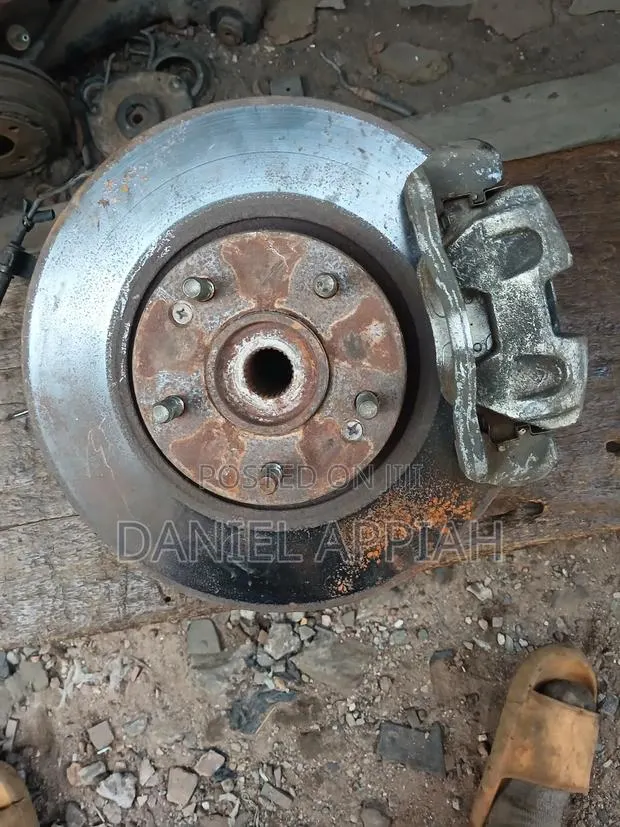 Hyundai Sonata ( 2011 - 2014 ) Front Hub Complete · Photo 1