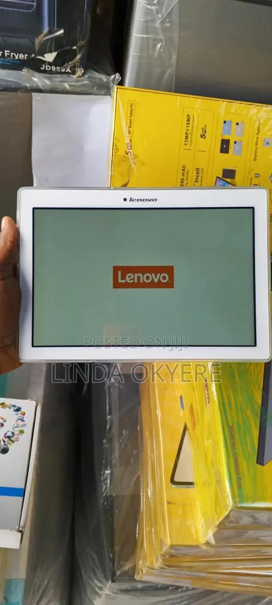 New Lenovo Tab 2 A10-70 16 GB White · Photo 1