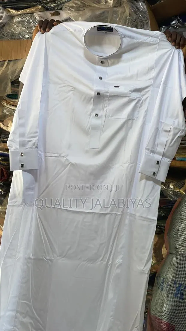 High Quality Jalabiya (White Longsleeves) · Photo 1
