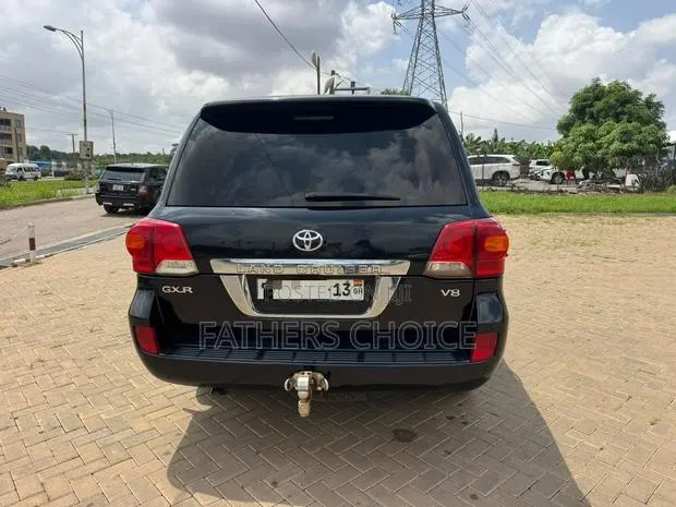Toyota Land Cruiser 4.5 V8 GXR 2012 Black · Photo 1