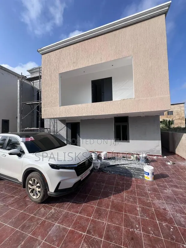 Furnished 3bdrm House in Kasoa for sale · Photo 1