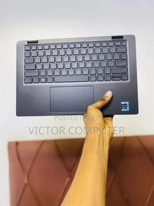Laptop Dell Latitude 7420 16GB Intel Core i7 SSD 256GB · Photo 1