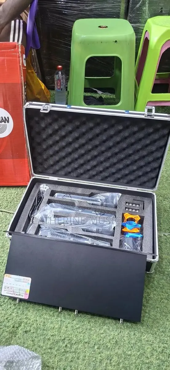 Shure 4 In1 Microphone With Case · Photo 1