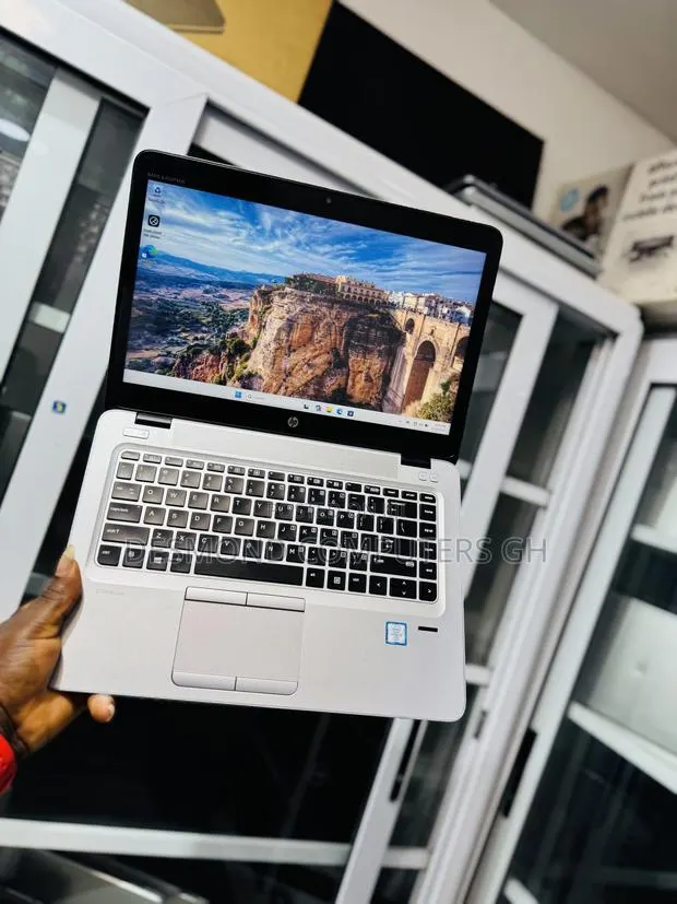 Laptop HP EliteBook 840 G3 8GB Intel Core i5 SSD 256GB · Photo 1