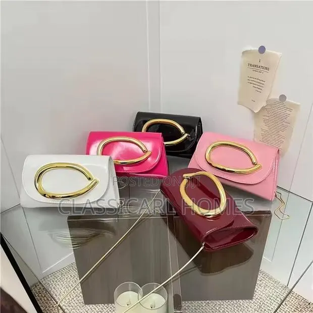 Ladies Bags · Photo 1