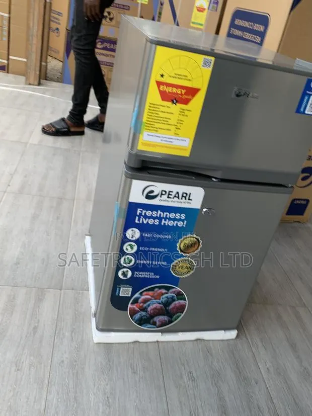 Extremely New Midea 87l Double Door Table Top Fridge · Photo 1