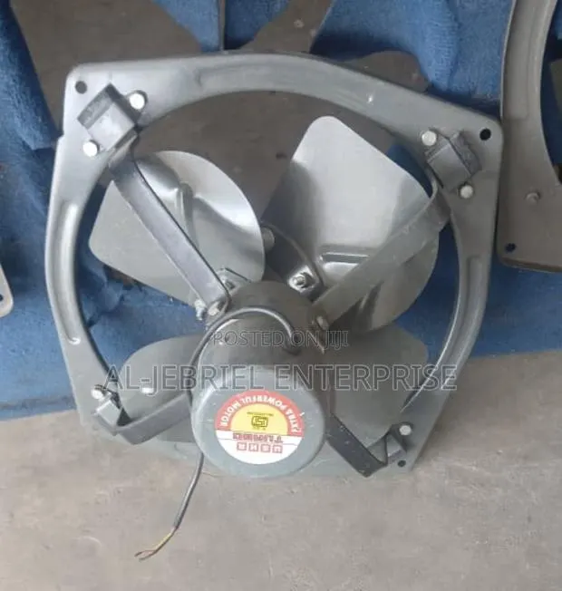 Extractor Fan 15” · Photo 1