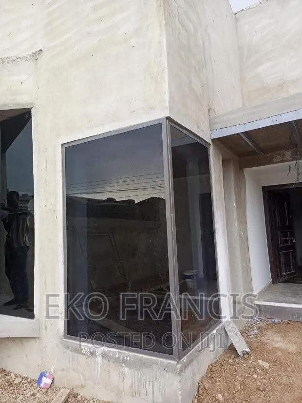 Fixed GLASS · Photo 1
