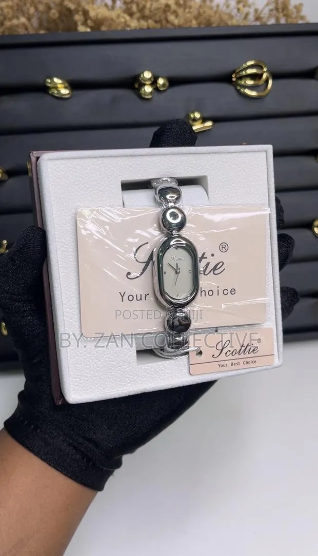 Scottie Watch (Silver) · Photo 1