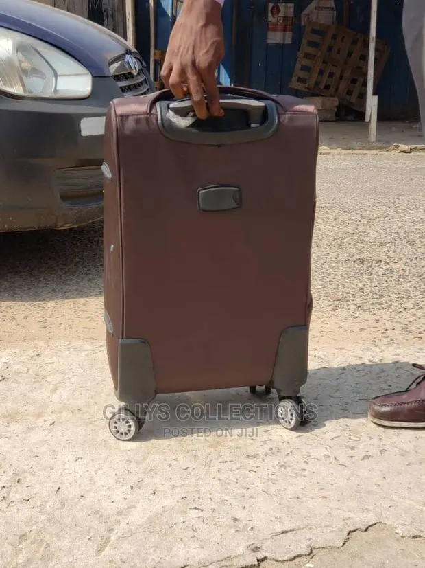 Traveling Bag Luggage Wheel Bag · Photo 1