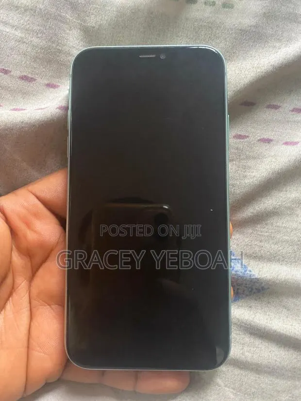 Apple iPhone 11 64 GB Blue · Photo 1