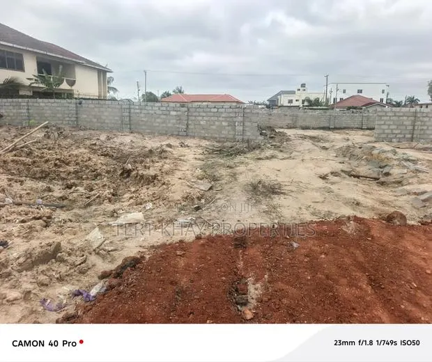 Land for Sale at Manet · Photo 1