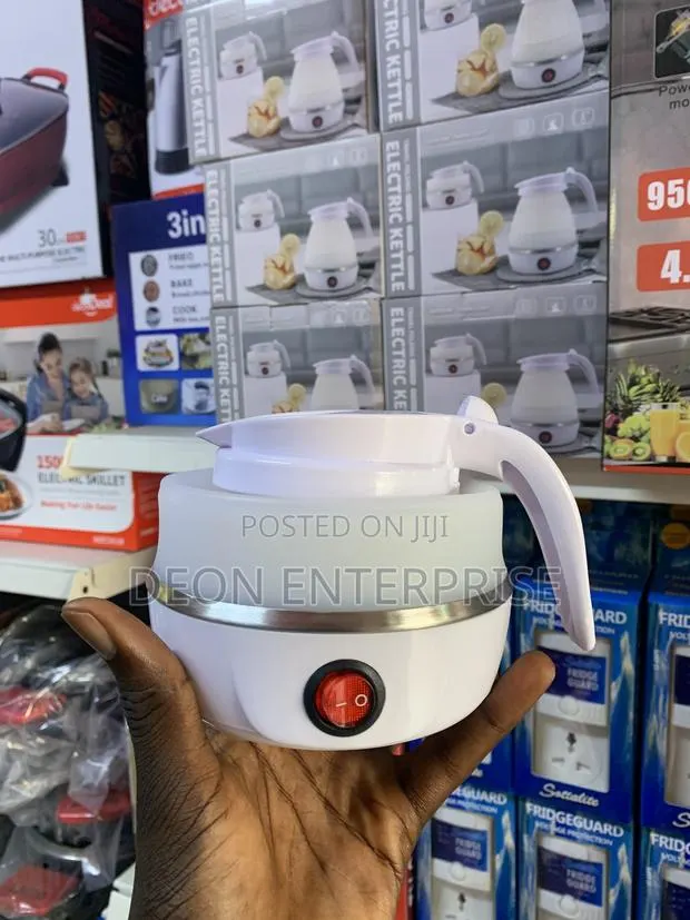 Travel Folding Electric Kettle · Photo 1