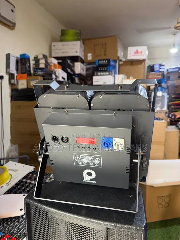Prolumen 400 Watts COB Blinder Light · Photo 3