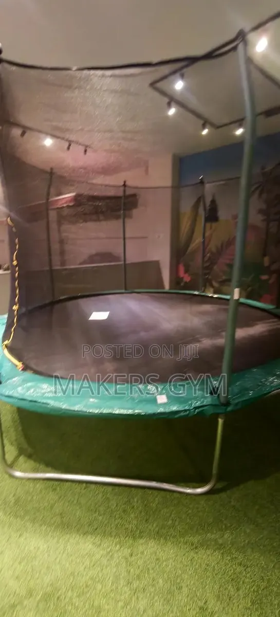 Trampoline 12feet (Multiple Colors) · Photo 2