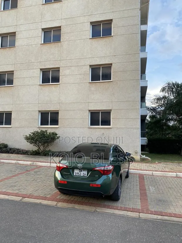 Toyota Corolla 2014 Green · Photo 1