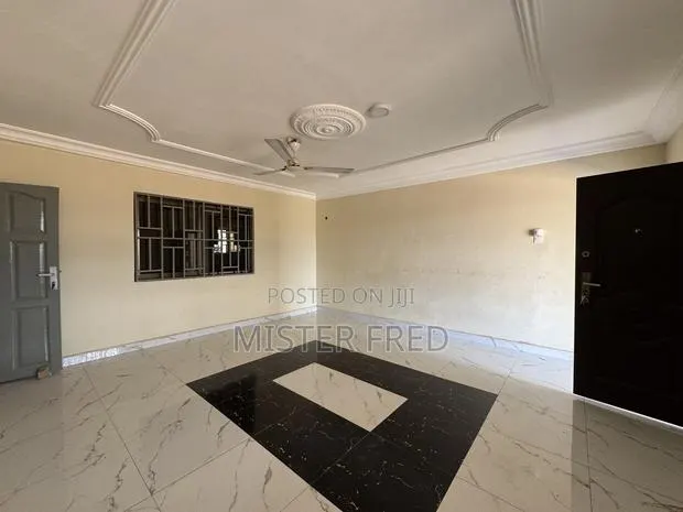 3bdrm Apartment in Scc, Weija for rent · Photo 1