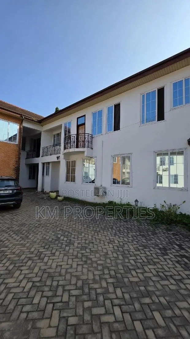 Furnished 2bdrm Townhouse / Terrace in Boundary Road Area for rent · Photo 1