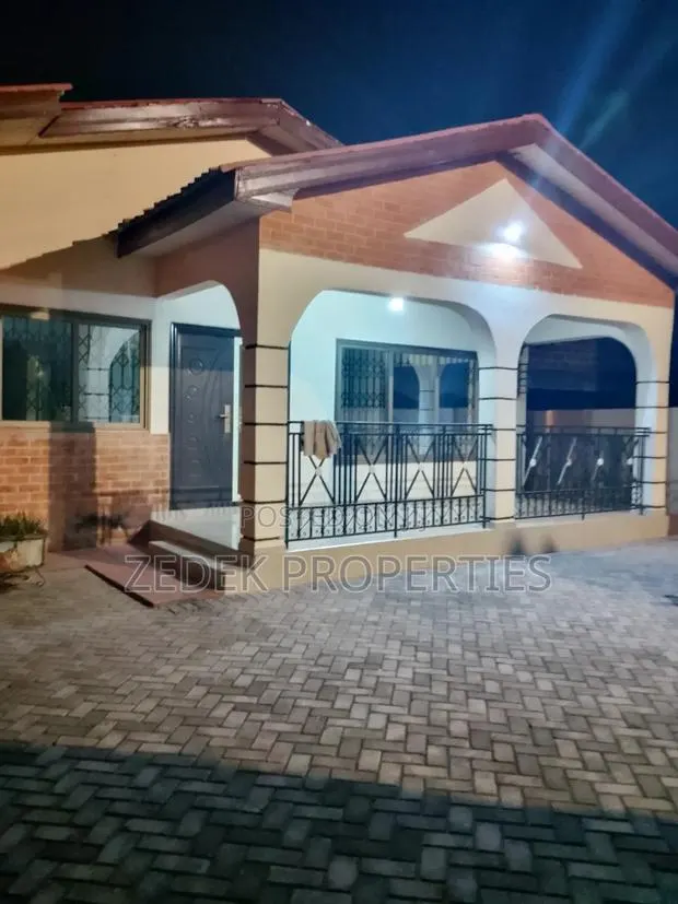 3bdrm House in Ablekuma Olebu for rent · Photo 1