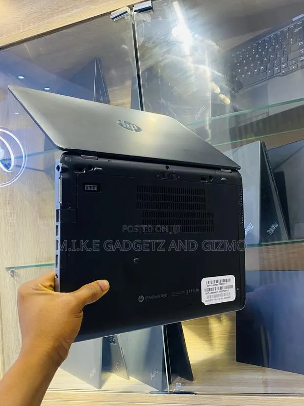 Laptop HP EliteBook 840 G2 8GB Intel Core i5 HDD 512GB · Photo 1