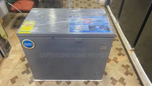 Midea Chest Freezer · Photo 1