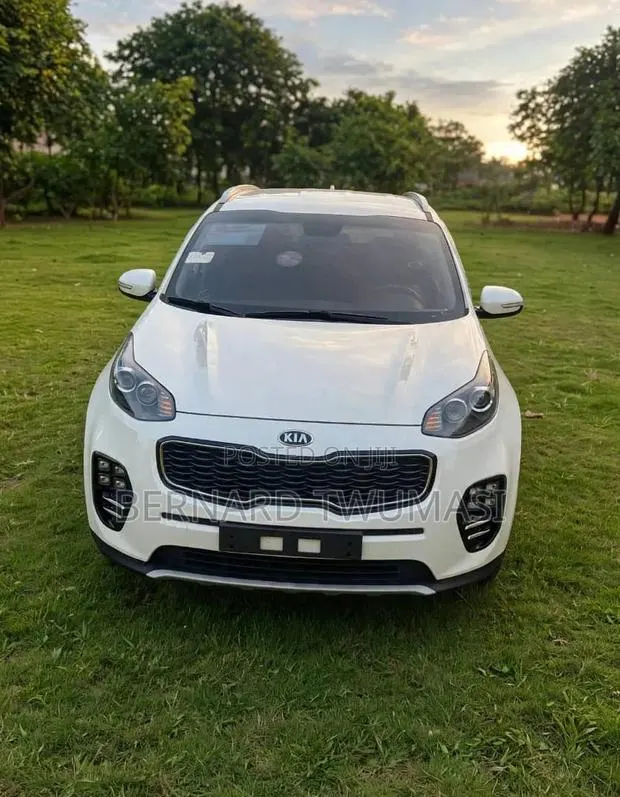 Kia Sportage 2017 White · Photo 1