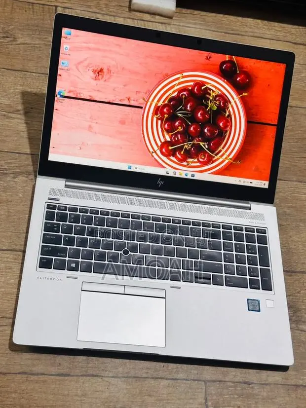 Laptop HP EliteBook 850 G6 16GB Intel Core i7 SSD 256GB · Photo 1
