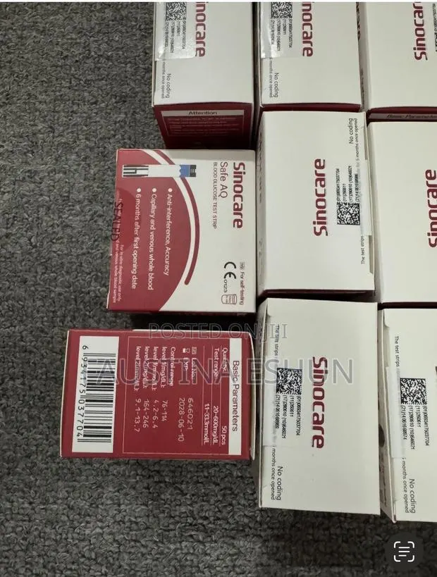 Sinocare Aq Smart Glucometer +50 Strips and Lancets · Photo 2