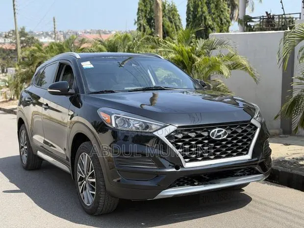 Hyundai Tucson Sport FWD 2020 Black · Photo 1