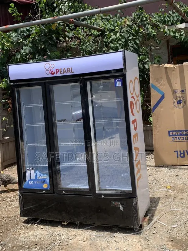 Just Buy "Pearl PVC-150" 3-Door Glass 950l Display Fridge. · Photo 1
