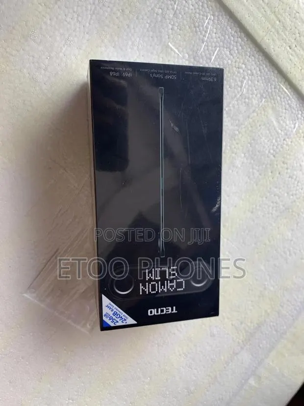 New Tecno Camon Slim 256 GB Blue · Photo 1