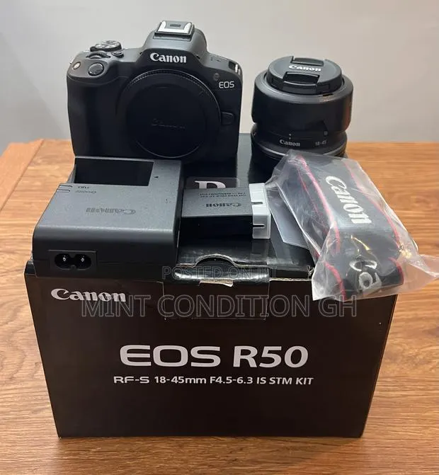 Canon Eos R50 With Rf18-45mm F4.5-6.3 Is STM Kit Lens · Photo 1