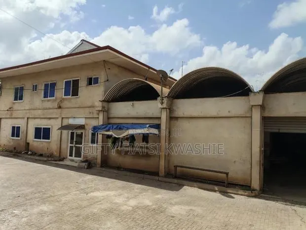 Warehouse for Rent at Atonsu · Photo 1