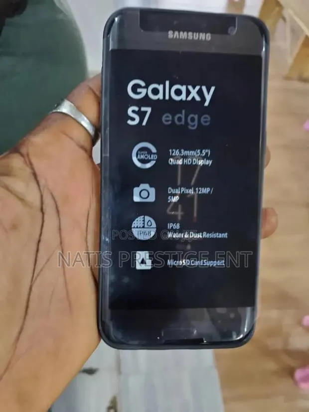 Samsung Galaxy S7 edge 32 GB Black · Photo 1