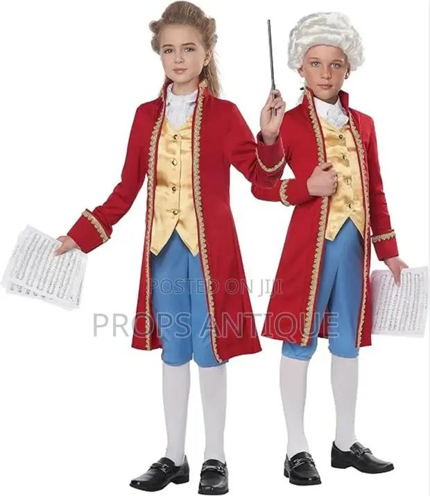 Mediaeval/ French Costumes · Photo 1