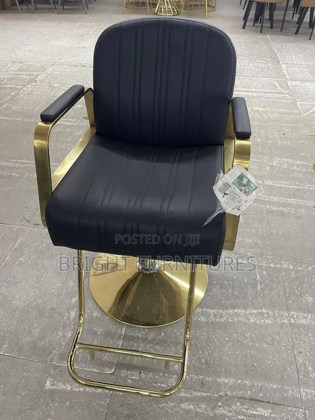 Barbering Chair · Photo 1