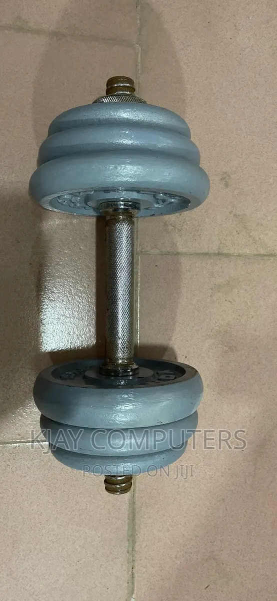 Single 10kg Carbon Steel Dumbbell · Photo 1