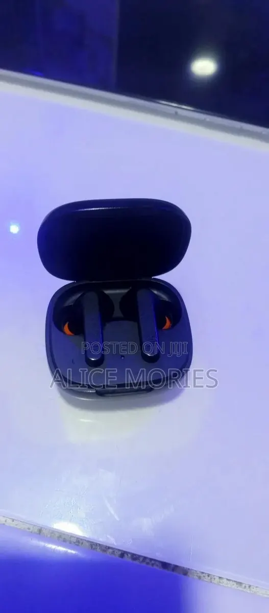 JBL Live Pro Plus · Photo 1