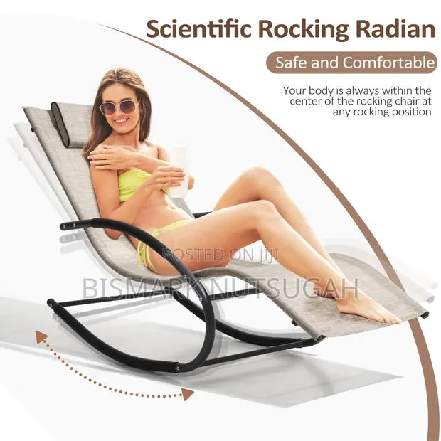 Sun Lounger Swimming Pool Chair · Photo 1