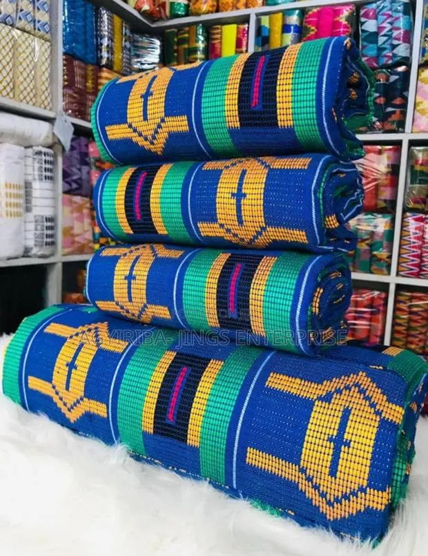 Couple Kente · Photo 1