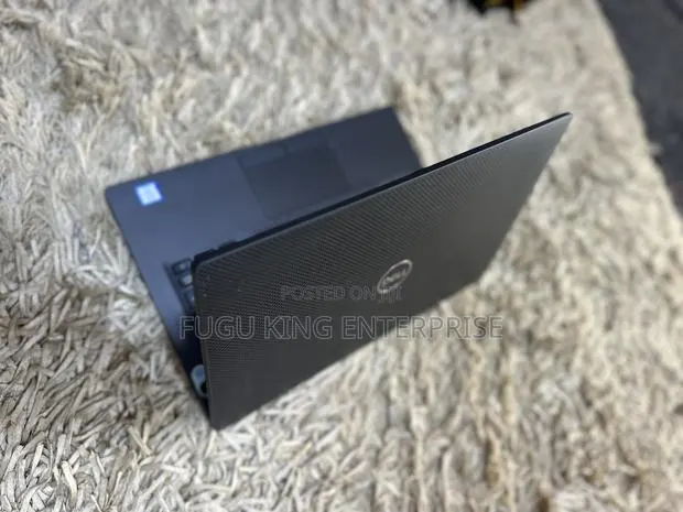 Laptop Dell Latitude 7400 8GB Intel Core i5 SSD 256GB · Photo 1