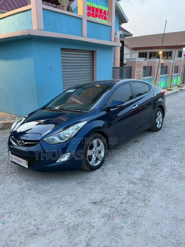 Hyundai Avante 2013 Blue · Photo 1