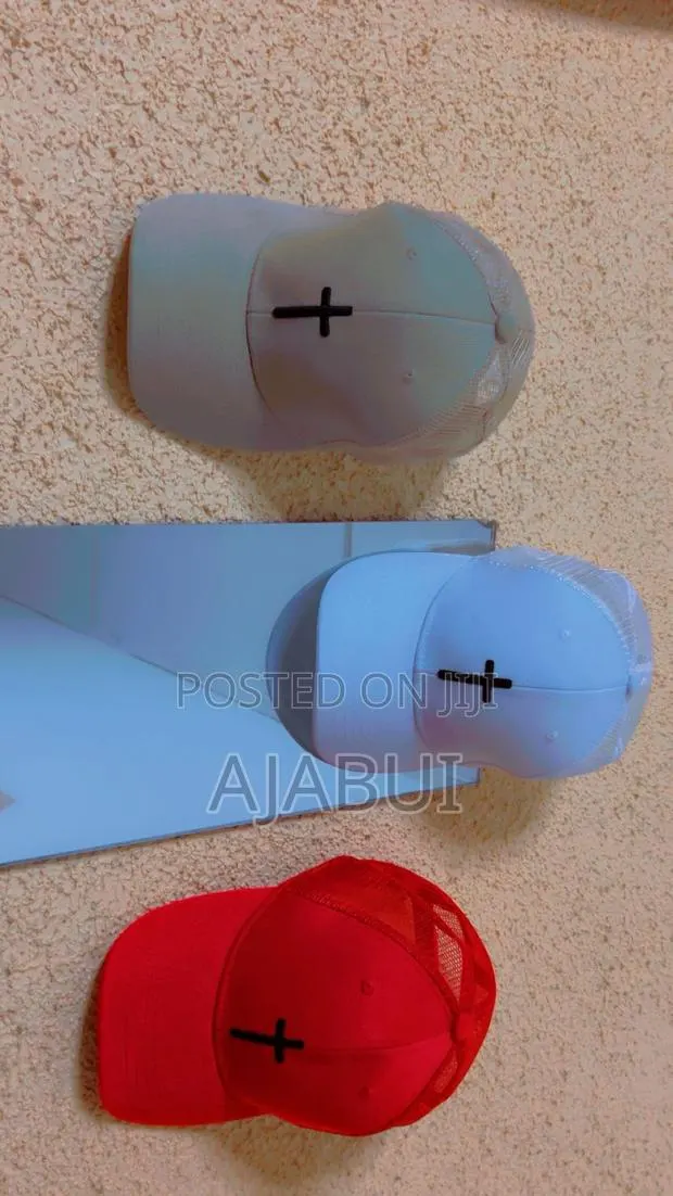 Caps for Causal and Classic · Photo 1