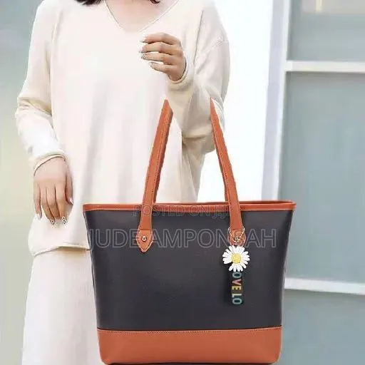 Fashion 4 PCS Ladies' Tote Handbag · Photo 1