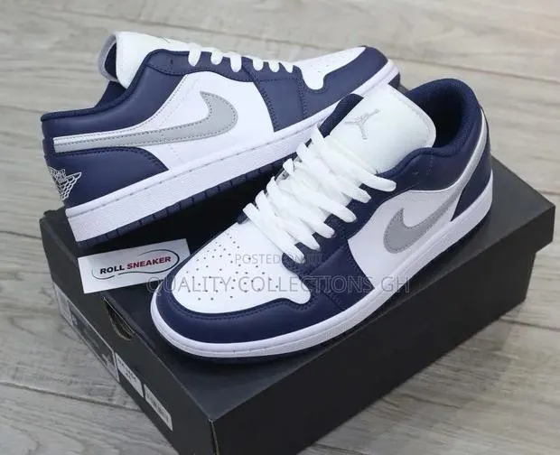 Air Jordan 1 Midnight Navy · Photo 1