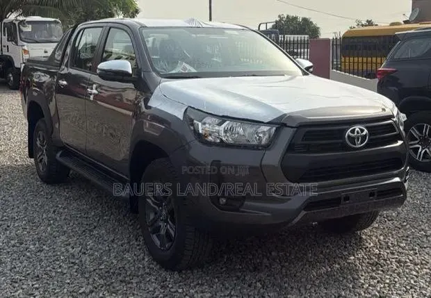 New Toyota Hilux 2025 · Photo 1