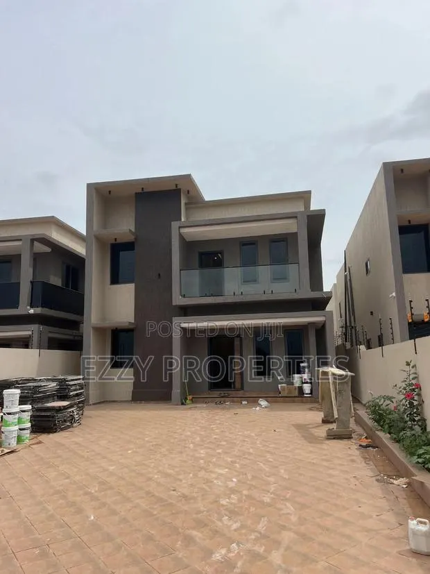 4bdrm Duplex in East Legon Hills - for sale · Photo 1