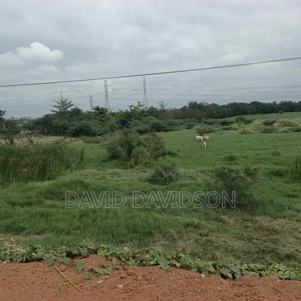 8 Acres of Land at Tema Motoway Commercial · Photo 1
