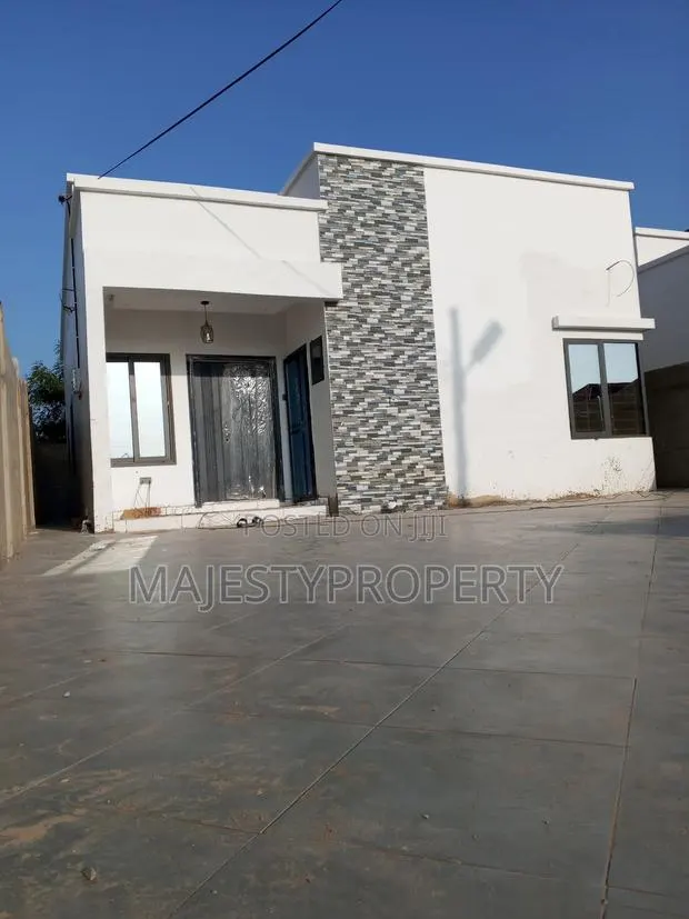 2bdrm House in Spintex for sale · Photo 1
