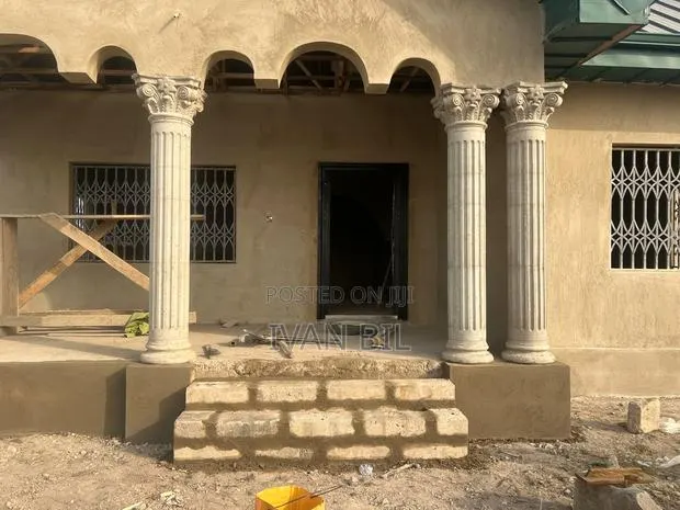 4bdrm House in Bills Estate And, Kwabre for sale · Photo 1